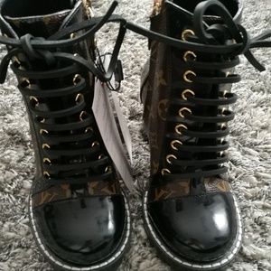 Brown Star Trail Ankle Boots/Booties